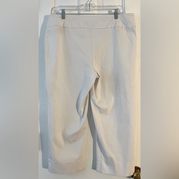 ZAC & RACHEL Women's Pull-On Solid White Millennium Crop Capris. Size: (16). - Picture 4 of 11